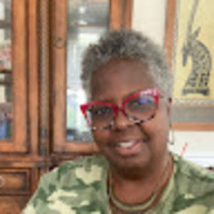 Meet your Posher, Stella